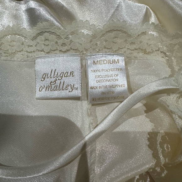 Vintage Gilligan & O’Malley Off White Floral‎ Embroidered & Beaded Peignoir Set - Picture 11 of 11